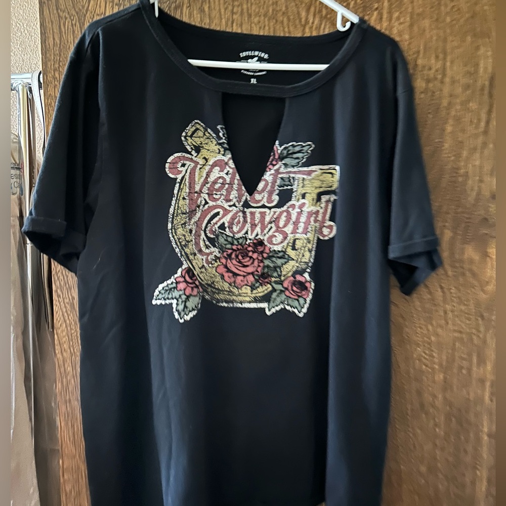 Idyllwind Black and Pink Graphic Cut Out Tee